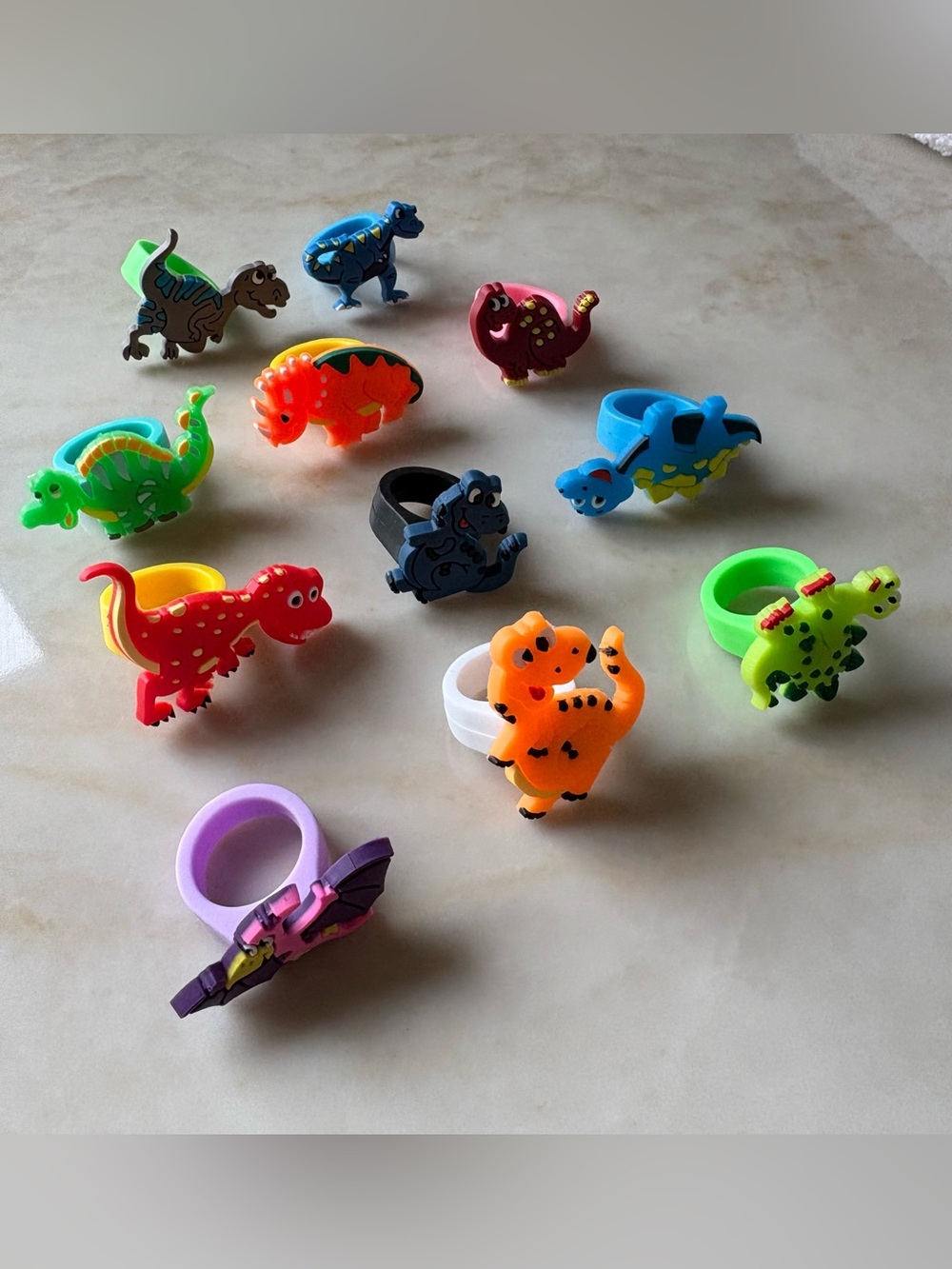 Colorful Kids Dinosaur Ring Set - Assorted Bright Colors 11pcs rubber